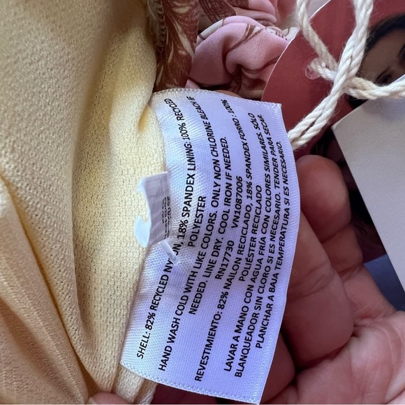 NWT Romantic Floral Print Flutter Sleeve Medium Coverage One Piece Swim SIZE 1X - Picture 12 of 17